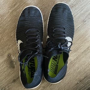 Nike free - Black - Womens tennis shoe